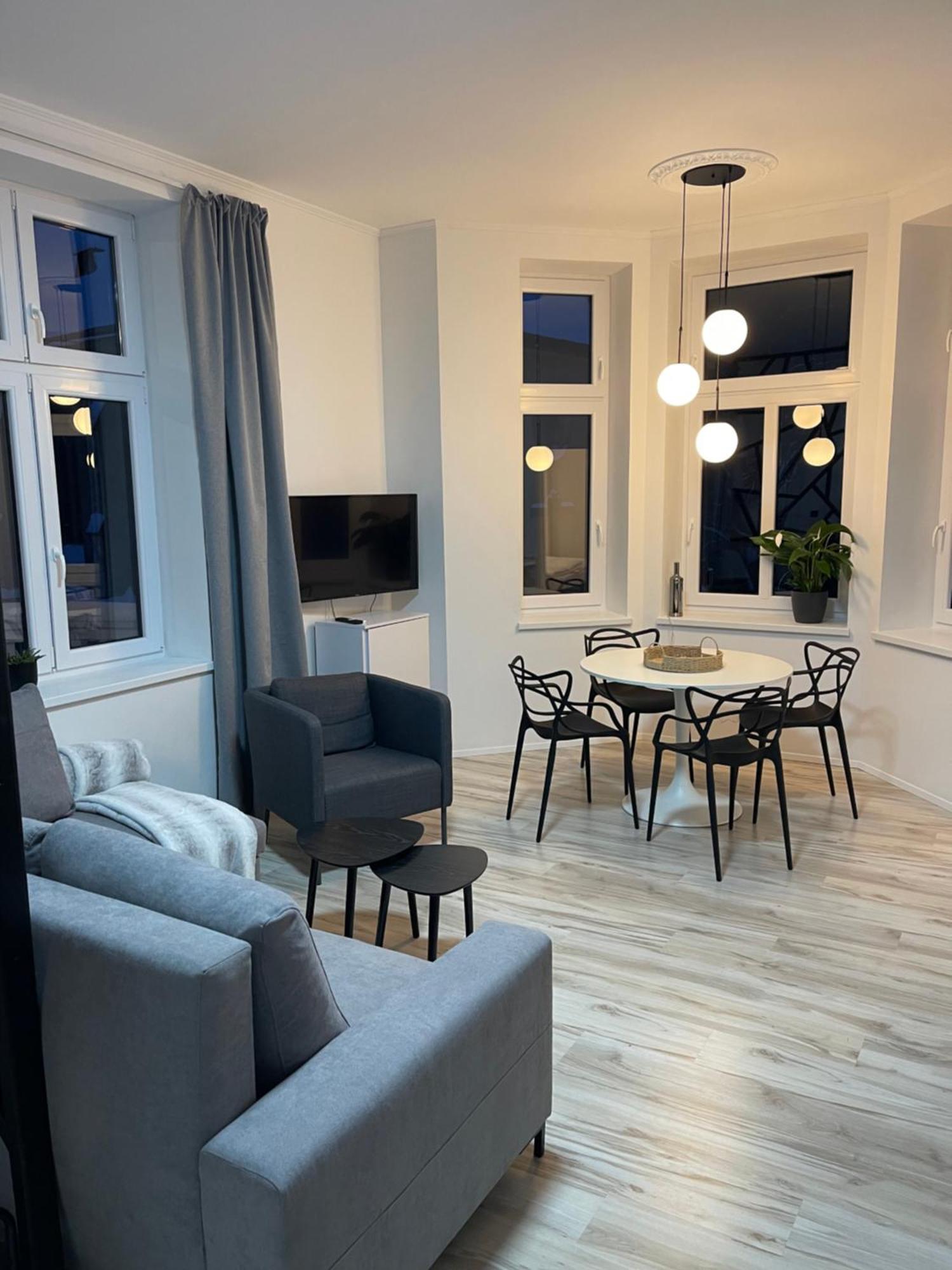 Apartmanovy Dum Jansky Sen ヤンスケー・ラーズニェ エクステリア 写真